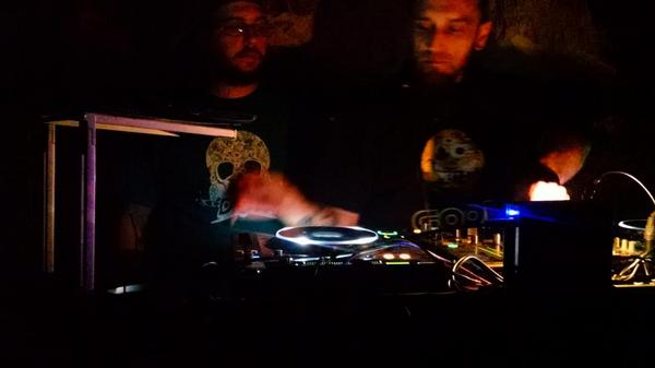 DubstepMafia215's tweet photo. Da Botz is back in business @thebarbary @djunicron @djstratog  @traydigga #DubstepMafia #corfu http://t.co/JzUqhBWkfe