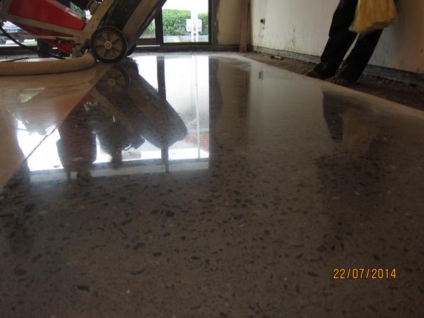 indocrete_info's tweet photo. Finally Polish....
Super mengkilat euy....
Siapa yang mau... :) http://t.co/tFht6TCpai