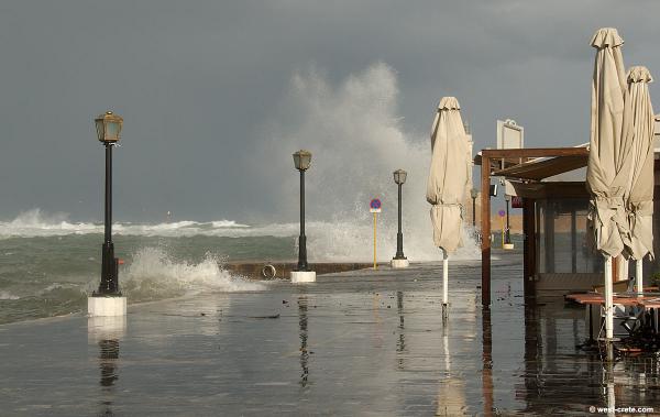 EarthPiix's tweet image. The old harbour of Chania in a storm, Crete, Greece