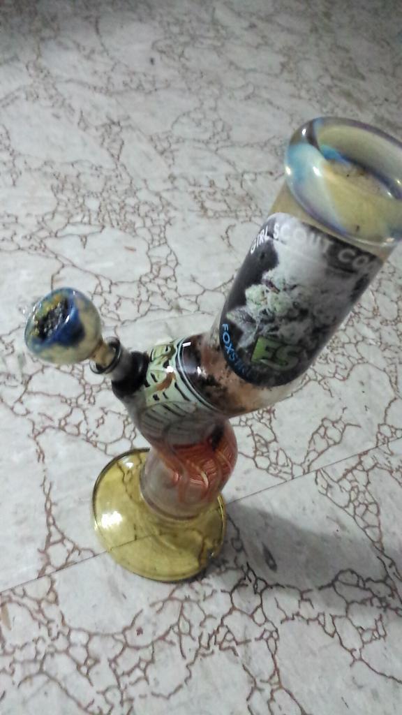 RayPanda89's tweet photo. Chillin http://t.co/kgsGu9XZqV