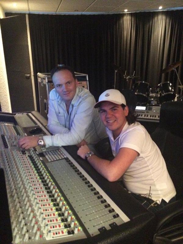 We zijn lekker bezig!! #RoyDonders #FrankvanEttenStudio