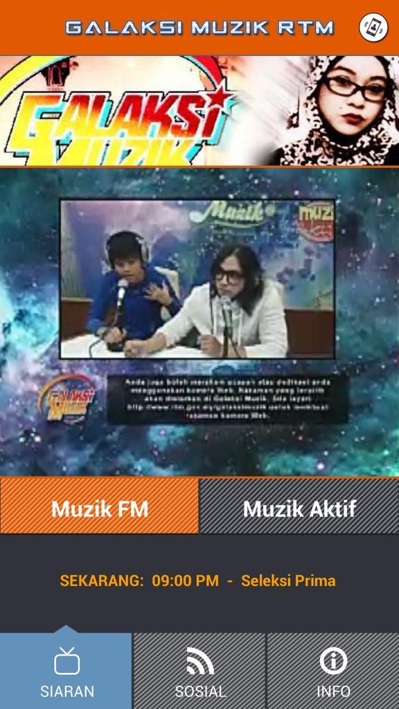 tagloversfan's tweet photo. Now di @GalaksiMuzik . kumpulan Tag ! @hezhazmi & @akirashukri di interview. Moh dengar !
Momomomo. #taglovers http://t.co/8SkCl993Kh