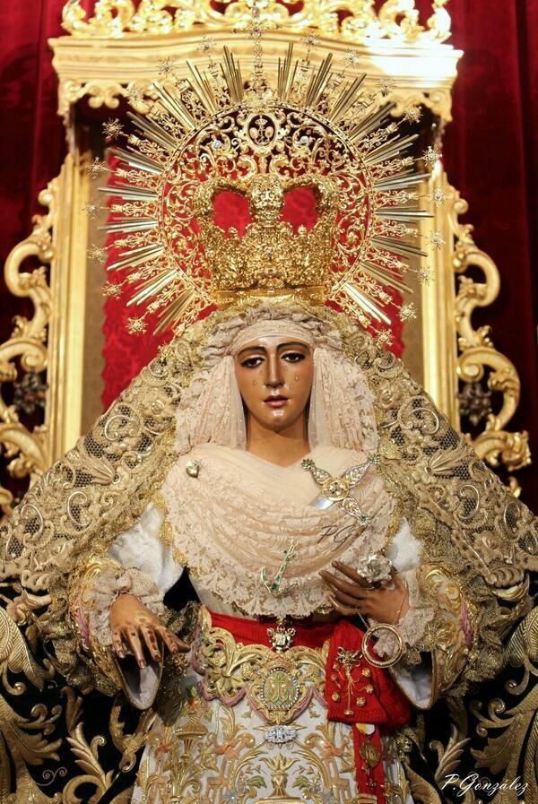 Cofrades Sevillanos tweet media