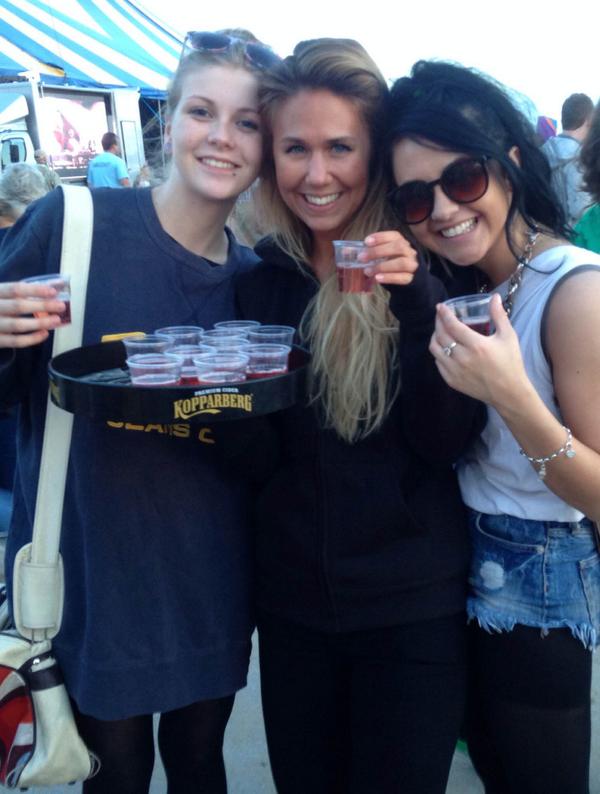 We're giving you the chance to go to <a href="/Indie_pendence/">INDIE</a>! To enter just simply RT &amp; follow! #drinkaware #INDIE14