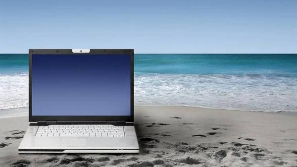GlobeSmallBiz's tweet photo. How to run a business from a beach in Mexico. http://t.co/aV0J9sE27T #transumers http://t.co/7NNGpNgLy8