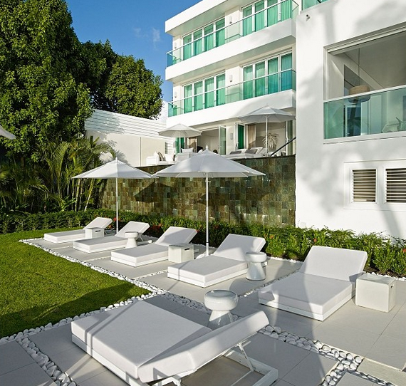 Summers here so it's the perfect time to for outdoor living. Embrace the space, do something stylish #celebratesummer