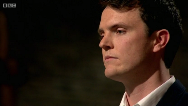 LanaHome's tweet photo. A few photos from last Sunday's Dragon's Den featuring a snippet from the pitch. Watch the rest of series12 for more! http://t.co/nHB35CiBey