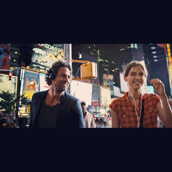 sakdaphisit's tweet image. ถึงจะอยู่ในเมืองใหญ่ๆ แต่เราก็ไม่ได้ต้องการคนเยอะๆหรอก แค่มีคนที่หัวเราะเรื่องเดียวกับเราสักคนก็พอแล้ว...