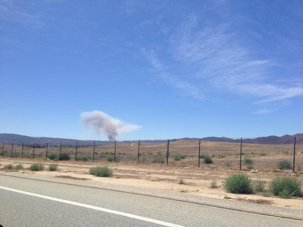 Chrisavoss's tweet photo. First signs of the next major #fire in southern CA???  Near Diamond Lake. http://t.co/qOuqXz7usR
