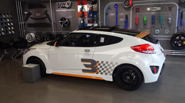 AutoexploraMX's tweet photo. RT @SANABRIA_AXP: #hyundaimotorstudio el #Veloster con la linea de accesorios #tuix @AutoexploraMx @HyundaiMotorMex http://t.co/1zkWEGHAqR