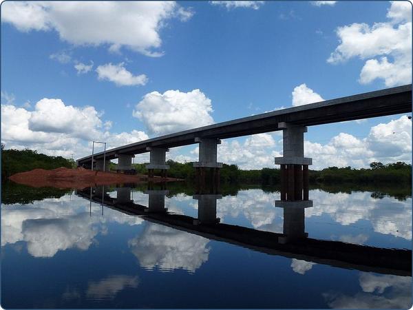 havanaturism's tweet photo. Мост через реку в Амазонке http://t.co/LqB5rcdHjt