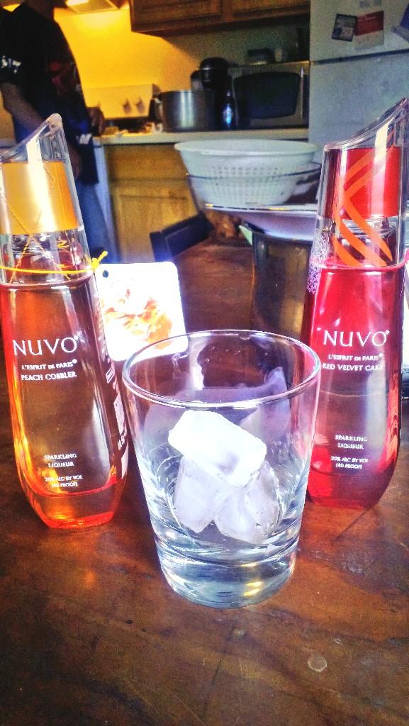 misselj's tweet photo. @LGUSAMobile @TMobile #LLG3 #MySimplePleasure An afternoon of #METIME with a good drink! http://t.co/Yr1E5PVIFn