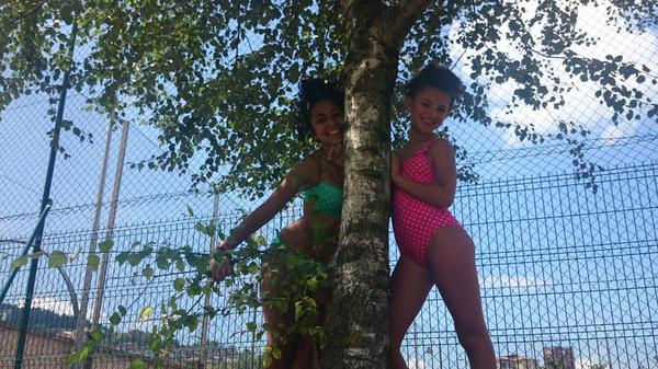 LauraLegarreta's tweet photo. Día de piscina con la gorda http://t.co/oGlPy8pf6x