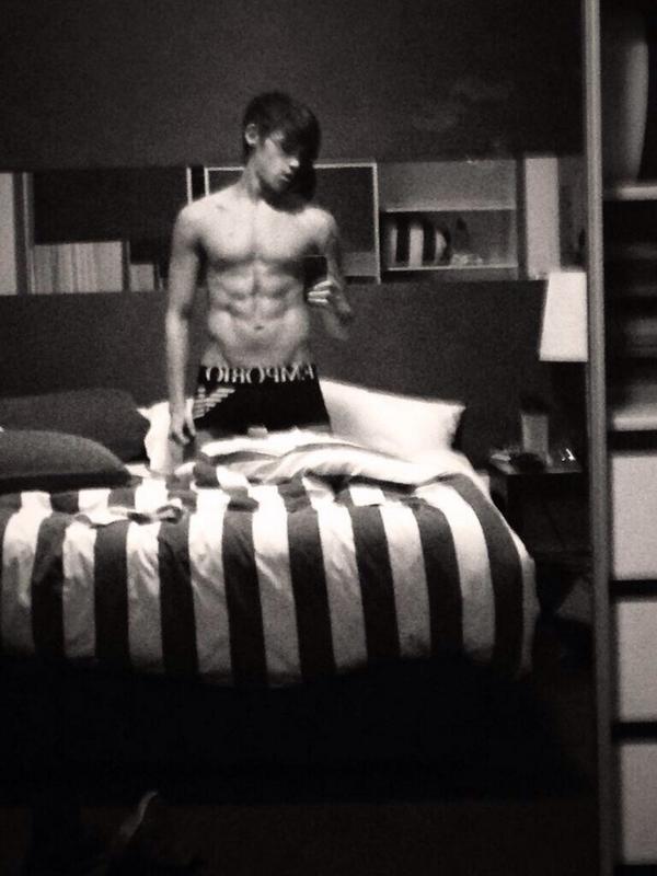 Image_Janoskian's tweet image. #imagine Beau sending this picture showing what you&apos;re gonna get when you get back to the house