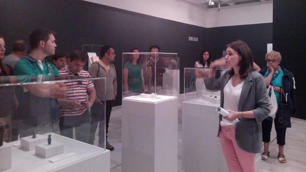 PaulaCabaleiro's tweet image. No #MuseoPontevedra visitando a mostra sobre #Exipto con @latamuda ;)