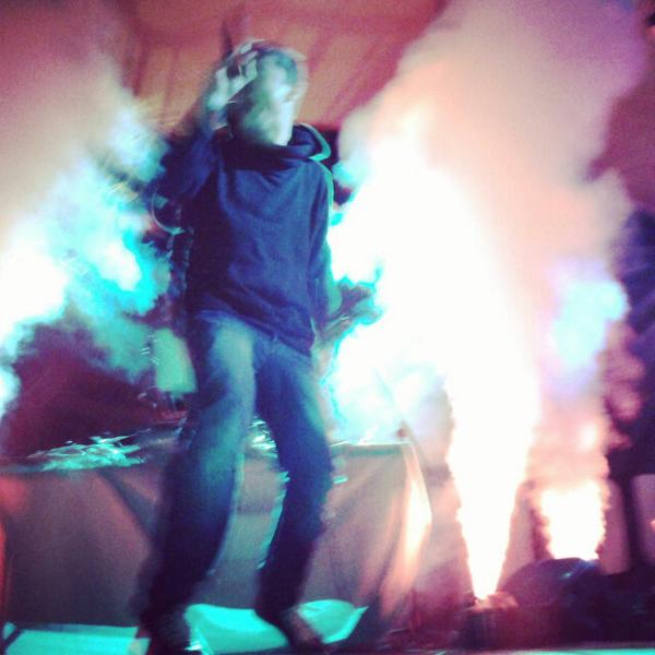 Epic night with <a href="/Locnville/">Locnville</a> #bloemshow #whileback ♥