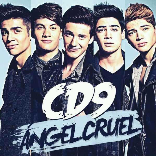 dani_swag16's tweet image. Ellos! :3 #Coder4ever
 @CeciSwag8