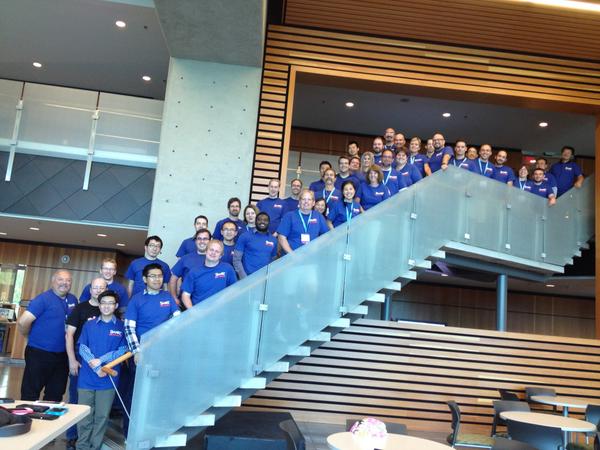 watnunu's tweet image. Entire #SMARTee Hackathon team. @SMART_Tech