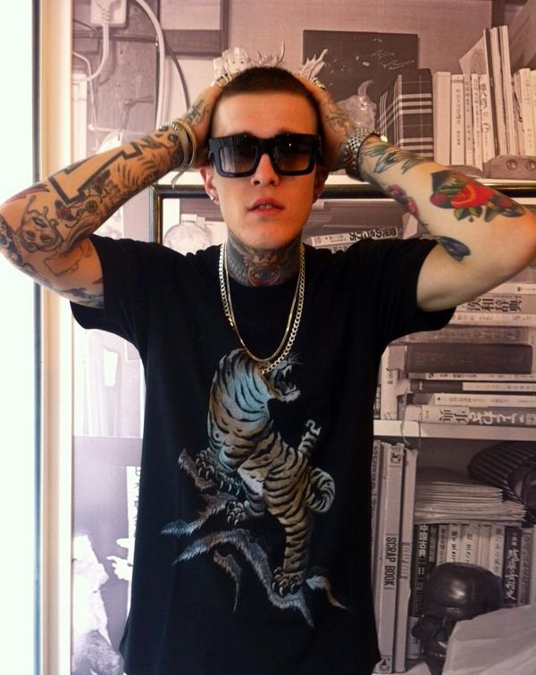 The amazing @TheRealJQ3  rocking our #TigerOnRock T &amp; #Prada sunglasses at our #London store today. #LovingYourStyle
