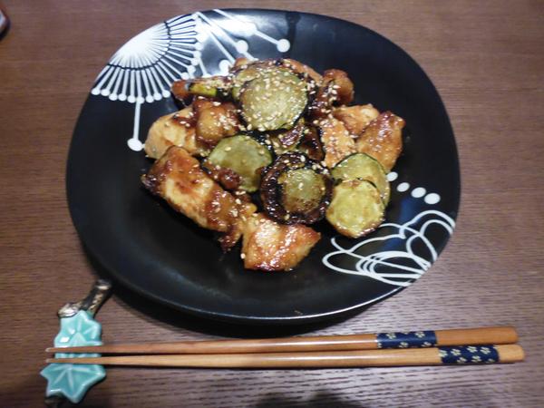今晩のおかず♥鶏肉とズッキーニのハニーマスタード＆バルサミコソース
