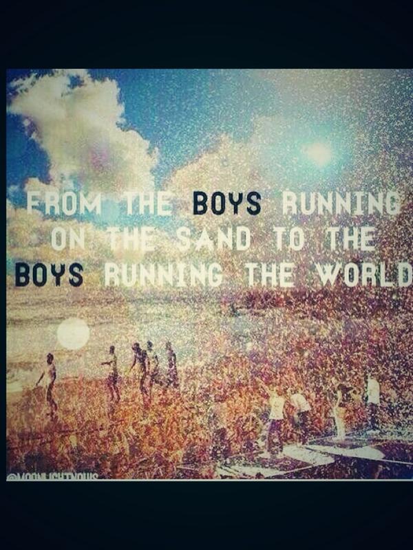 chantelle905's tweet photo. Happy 4 years to the boys who make me happy what a great 4 years http://t.co/6vgcSEKG7R
