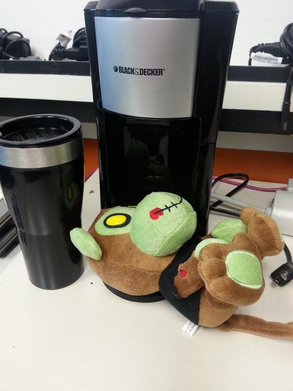 VridenMonkey's tweet image. MOHR KHOFFEEeeeeee... #ZombieTechMonkey