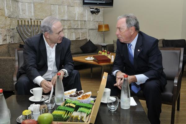 MikeBloomberg's tweet image. Thank you PM @netanyahu for welcoming me to Israel - Ben Gurion airport is the best protected airport in the world.