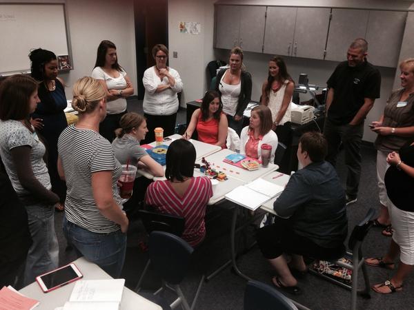 <a href="/CFless/">Courtney Flessner</a> &amp; <a href="/lizzykeef/">Liz Keefer</a> have us building community w/ Legos at <a href="/ElevatEDWeek/">ElevatED</a>.Great way to get #mathworkshop up/running.