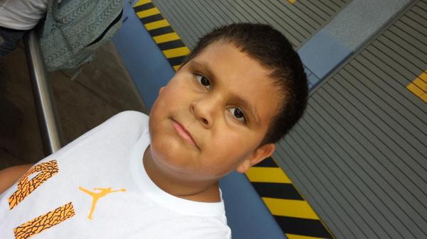 joyfulldeb's tweet image. With my boo in line for #spiderman #universalstudiosorlando