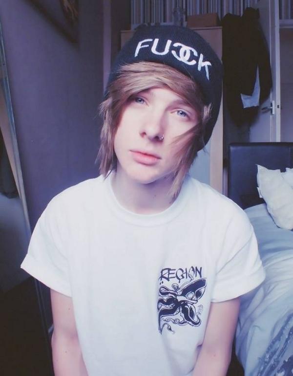 Fuck the h8ers. I don't have time for them. -Elliot.