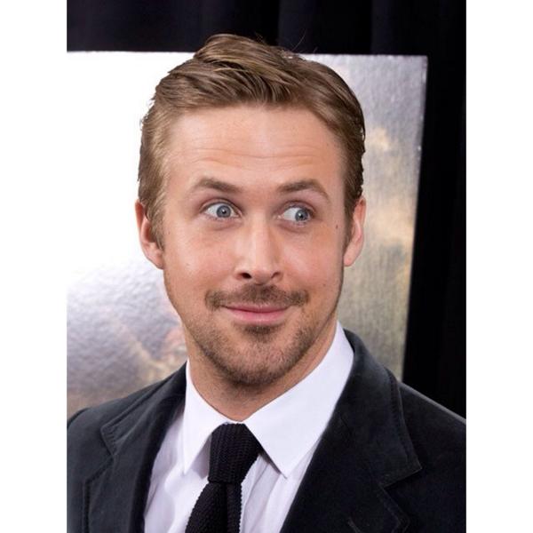 water_snapper's tweet photo. When a girl that's twerking on you is fucking it up and u look over to your friends like http://t.co/u0gRK4BnId