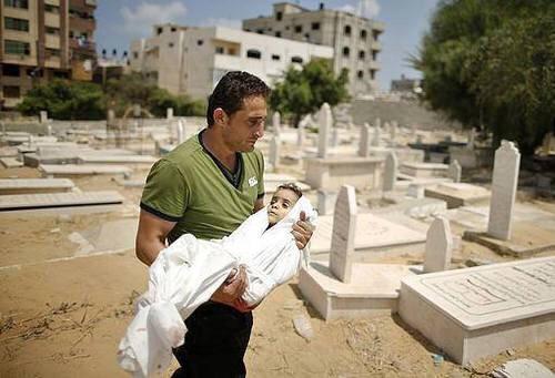 Post_BadCars's tweet photo. Une pensée pour les personnes tuées chaque jour en Palestine.... On est avec vous ❤️💚... #FreePalestine #FreeGaza http://t.co/RpInKBJmEB