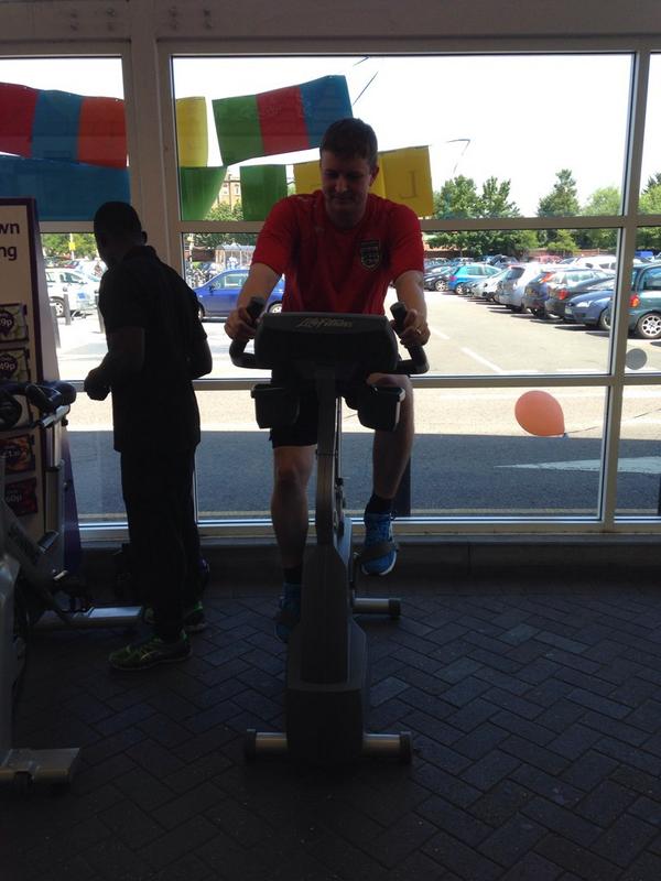 <a href="/BigWaspPhil/">Phil Richards MBE</a> <a href="/JezButwell/">Jez Butwell</a> <a href="/nikkimillard/">Nikki Millard</a> <a href="/jonny_mcq/">Jonny_mcq</a>  welldone lee came straight back from highams and jumped on a bike