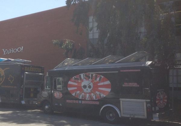 THESUSHIPIRATE's tweet photo. Come &amp; get your #bento boxes for lunch at #food #truck alley!! Here till 2:30 #sushi #foodies #foodporn #pirate #taco http://t.co/06u96U87XV