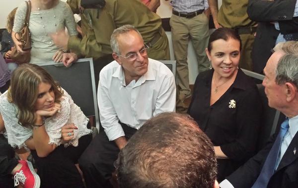 MikeBloomberg's tweet image. Paid a shiva call to the Steinberg family to remember their son Max, an American citizen who died serving in the IDF