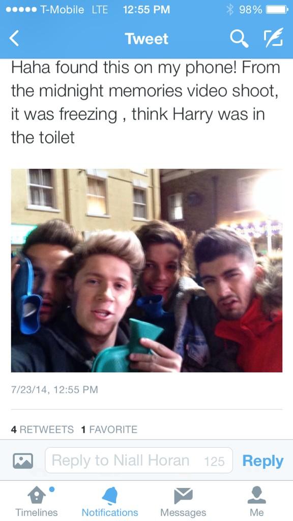 kingwhocanhang's tweet image. V proud #firstfav