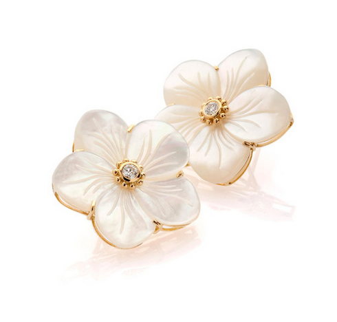 modaoperandi's tweet photo. Holy Mother Of (Pearl) these #Bahina earrings are gorgeous! http://t.co/C5vpzO3afS http://t.co/aWC1bK2pY5