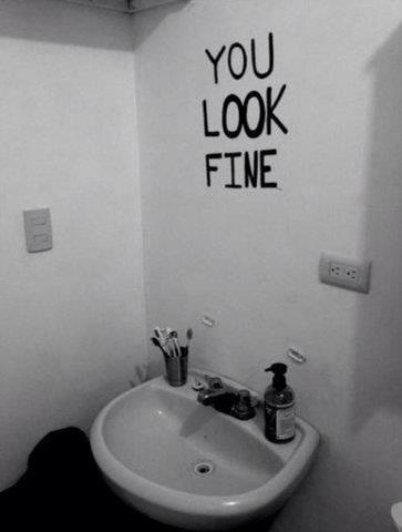 Lone_Albaek's tweet image. Sometimes you just need know that #youlookfine #mirror ? :)