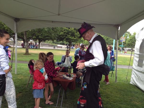 ezralevant's tweet photo. Face painting and balloon animals at the #FreedomBBQ http://t.co/NfGASygoVp