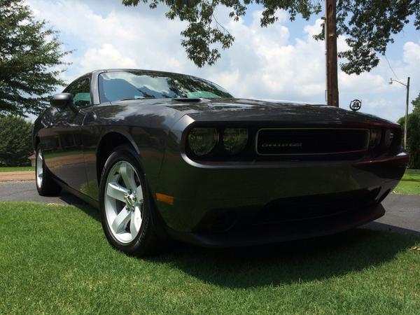 SwifferTalk's tweet photo. Lookin MEAN when CLEAN #2014CHALLENGER #cleanasamug #CHALLENGEaccepted #americanmuscle http://t.co/iE131UEcth