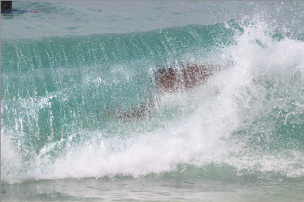 slydehandboards's tweet photo. Now this is what we like to call #GettingShacked Taylor Char IN IT! #HI #hawaii http://t.co/aK6Dq1MoDd