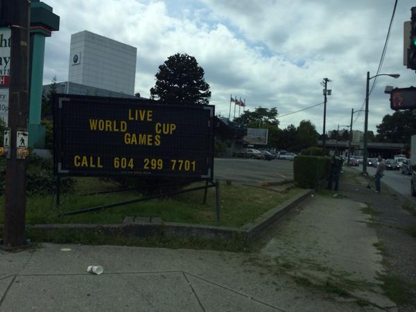 TheElliotPage's tweet photo. There's a secret World Cup still going on!!!!! http://t.co/war795Wmms