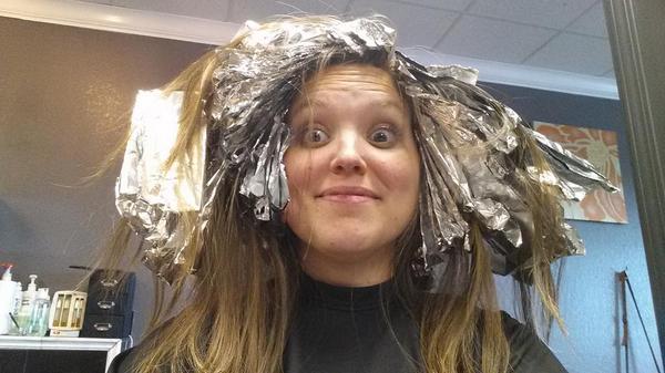 emilydcox's tweet photo. The things we do for beauty http://t.co/JibdhTq2l3