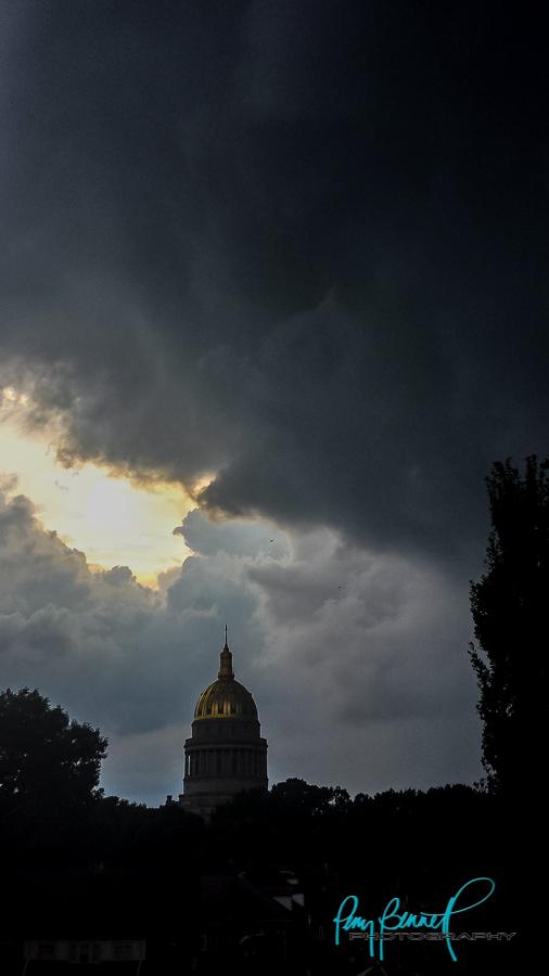 Whoa! Check out the storm clouds over the #wvcapitol in <a href="/CharlestonWV/">Charleston WV CVB</a> tonight! (2/several) <a href="/DoTheCWV/">Do The CharlestonWV</a> <a href="/charlestoncity/">City of Charleston</a>