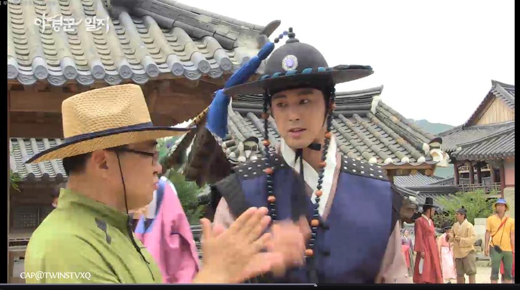 BtRPbfQCAAEki_I.jpg:large