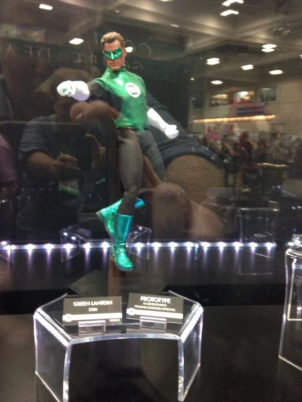 [Sideshow] Green Lantern Sixth Scale Figure BtRVIb6CAAAMGW0