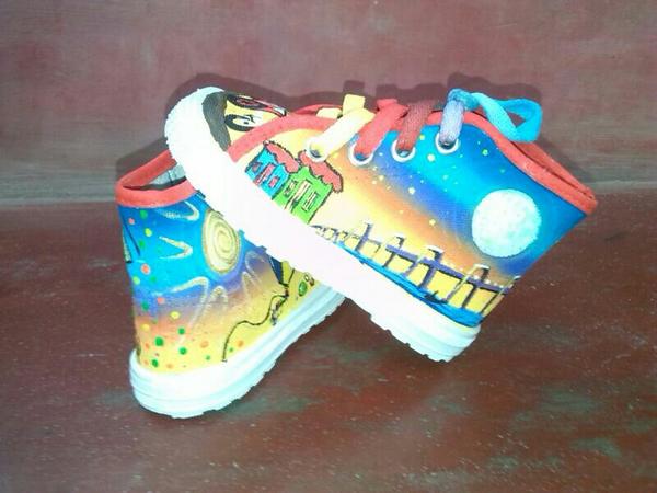 Accimente's tweet image. Chequea aquí..! #AMano #Personalizadas #Pintadas #Customized #Ajedrez #Dinos #Maracaibo