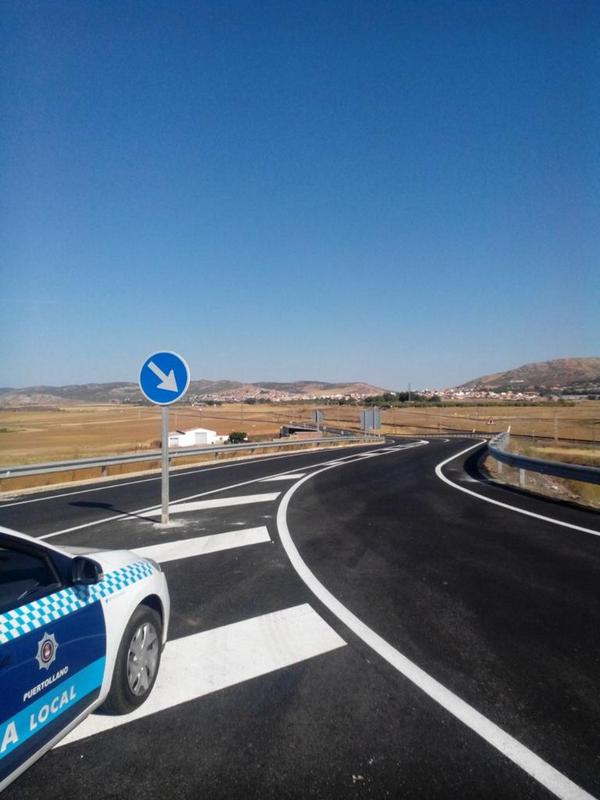 Tras las obras de arreglo de la CR 5033 (variante sur) se abre al tráfico. 
Quedan algunos remates. 
PRECAUCION