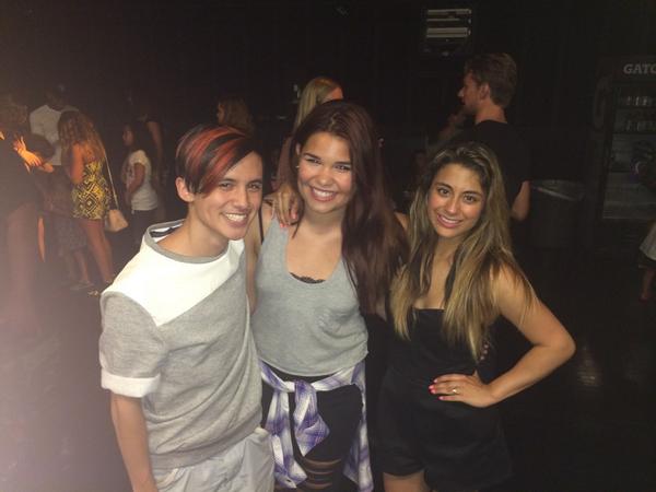 AllyBrooke's tweet photo. Hanging with a few awesome friends tonight after our open rehearsal! :) @CollinsKey @Maddielovesyou1 @coleplante http://t.co/hvc75H11GS