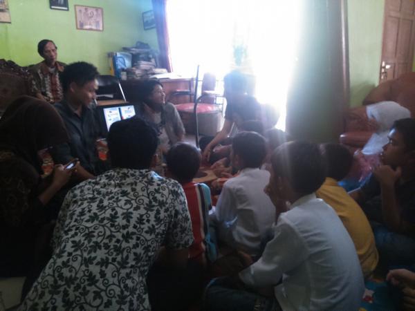 lagi penyuluhan tentang bahaya nya merokok nih, they're so excited! :) #INSPIRASI2014